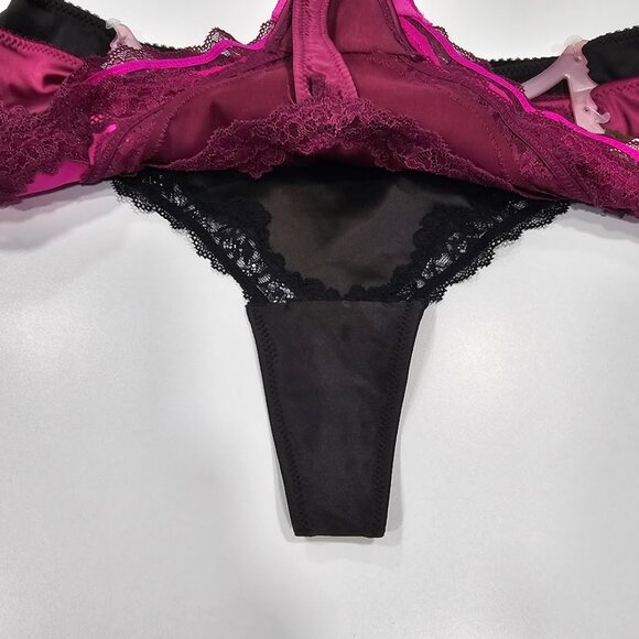 Juicy Couture 3 Pack Thongs - Picture 3 of 10